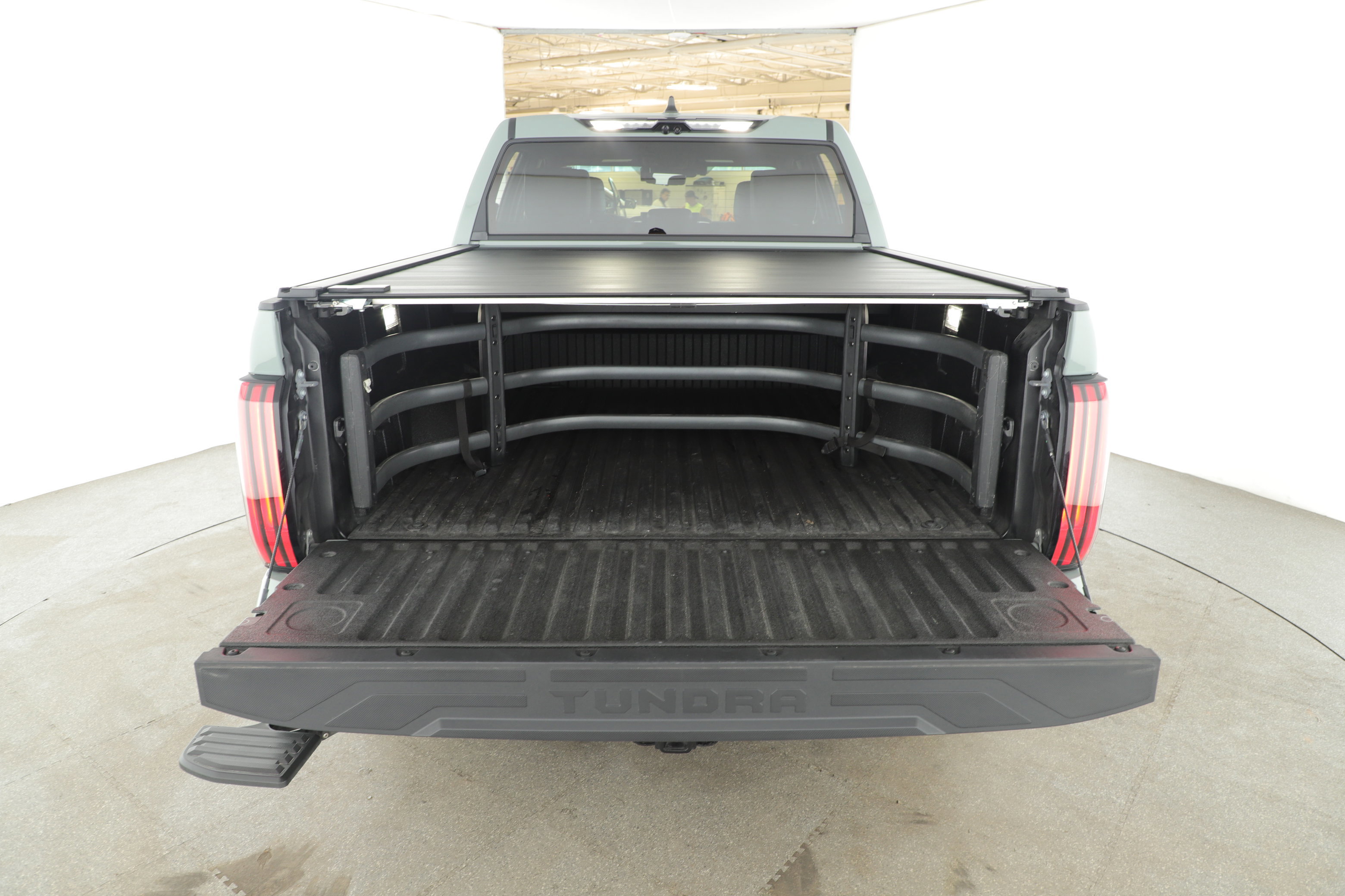 Used 2024 Toyota Tundra Platinum image 5