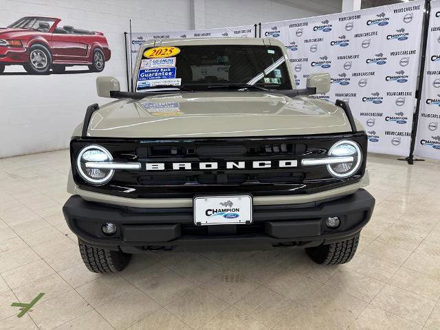 Certified 2025 Ford Bronco Outer Banks image 2