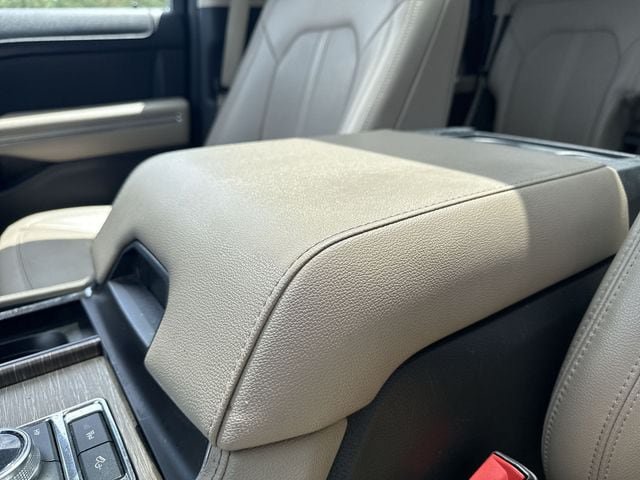 Certified 2022 Ford Expedition Limited AWD/4WD image 21