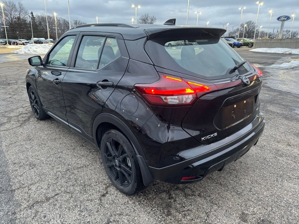 Used 2024 Nissan Kicks SR image 3