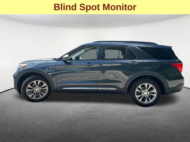 Certified 2022 Ford Explorer XLT w/ Equipment Group 202A AWD/4WD image 7