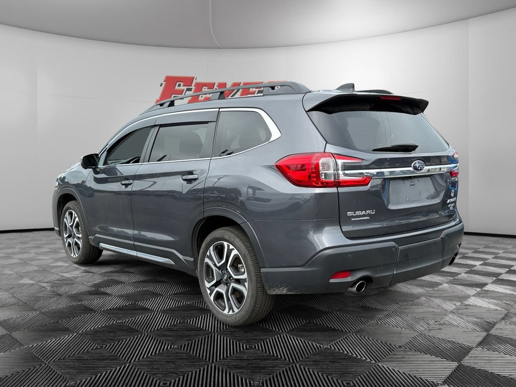 Used 2023 Subaru Ascent Limited w/ Technology Package AWD/4WD image 3