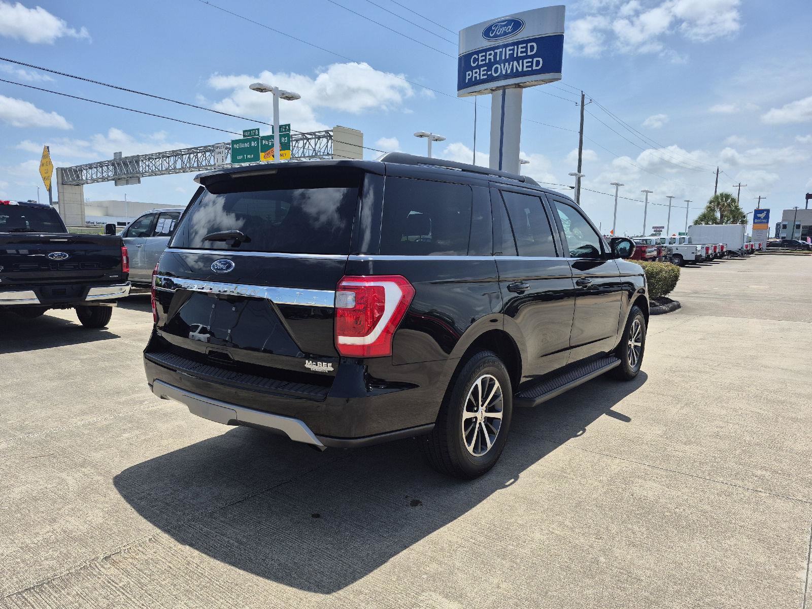 Certified 2021 Ford Expedition XLT RWD image 17
