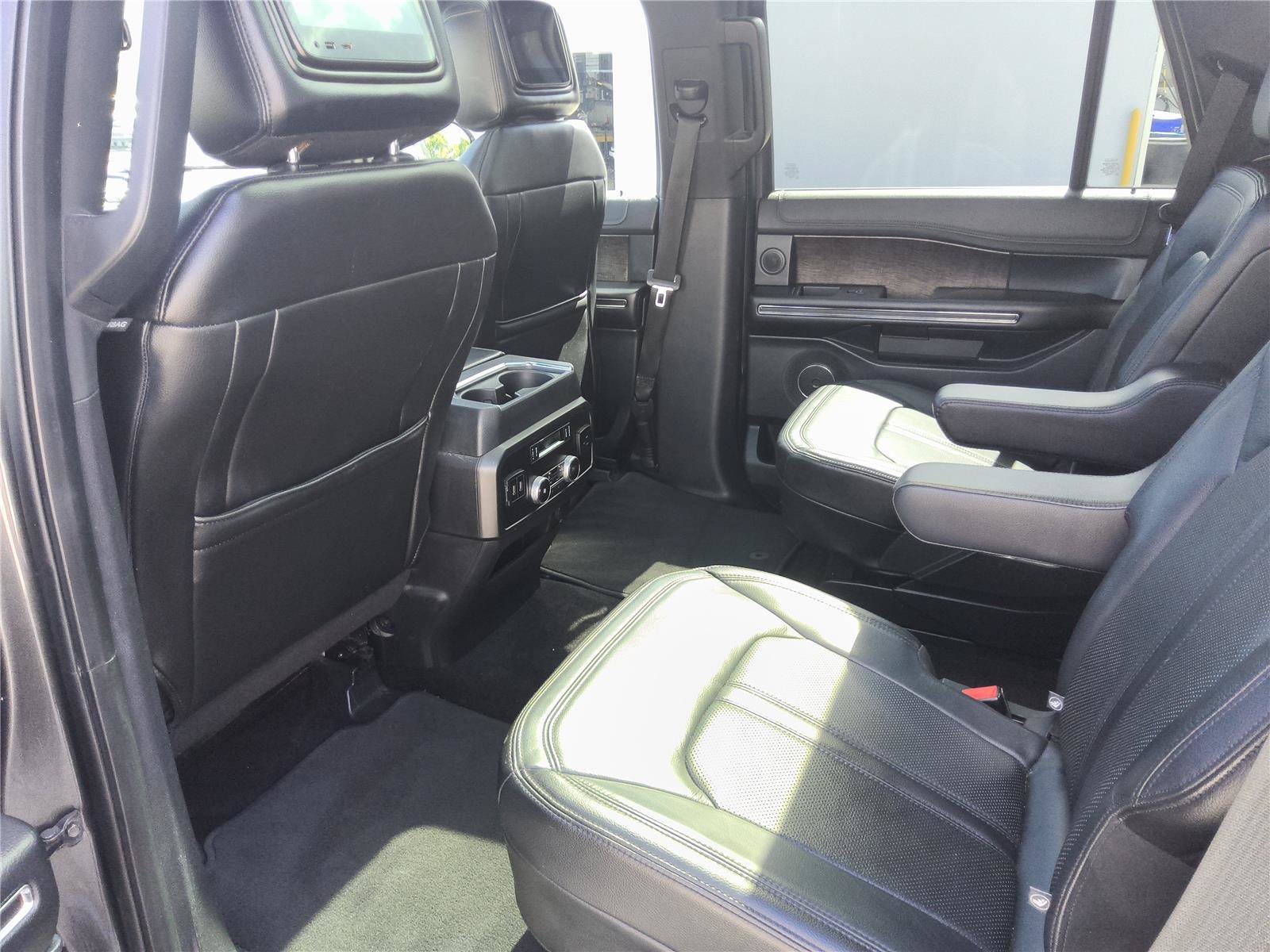 Certified 2018 Ford Expedition Limited w/ Equipment Group 302A RWD image 17