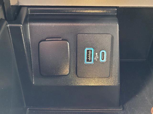 Certified 2020 Ford Explorer ST w/ ST Street Pack AWD/4WD image 16