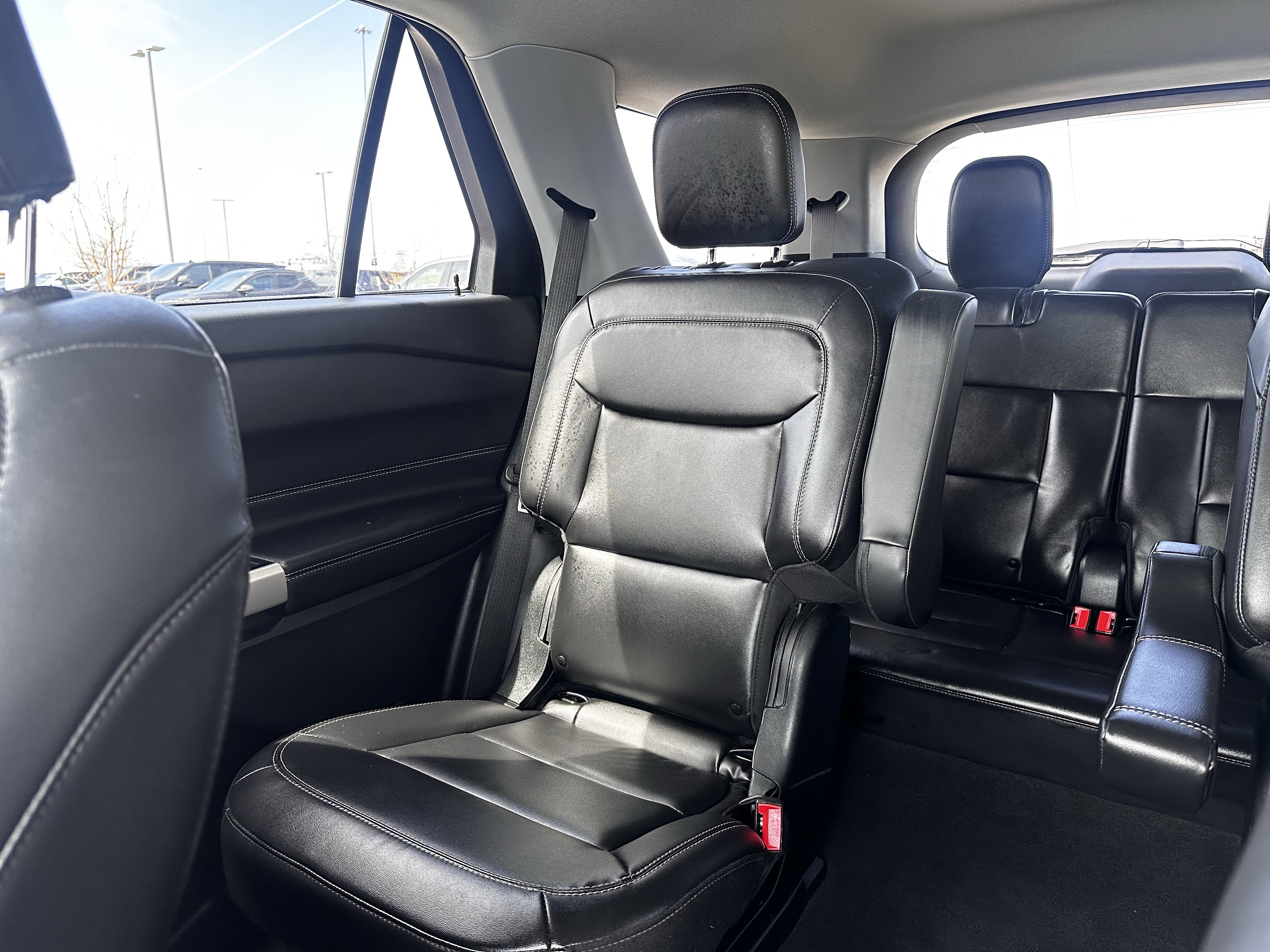 Certified 2022 Ford Explorer XLT w/ Equipment Group 202A AWD/4WD image 12