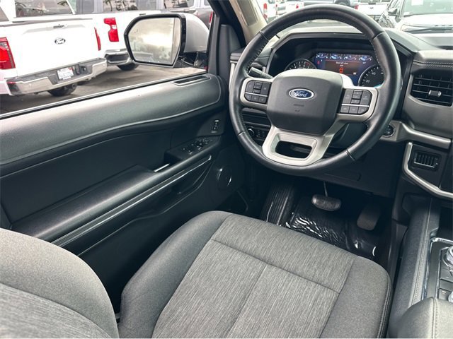 Certified 2022 Ford Expedition XLT image 13