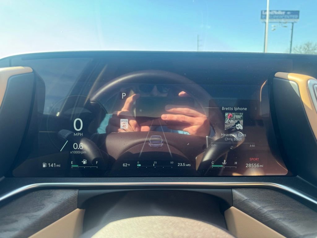 Used 2024 Genesis G90 3.5T image 11