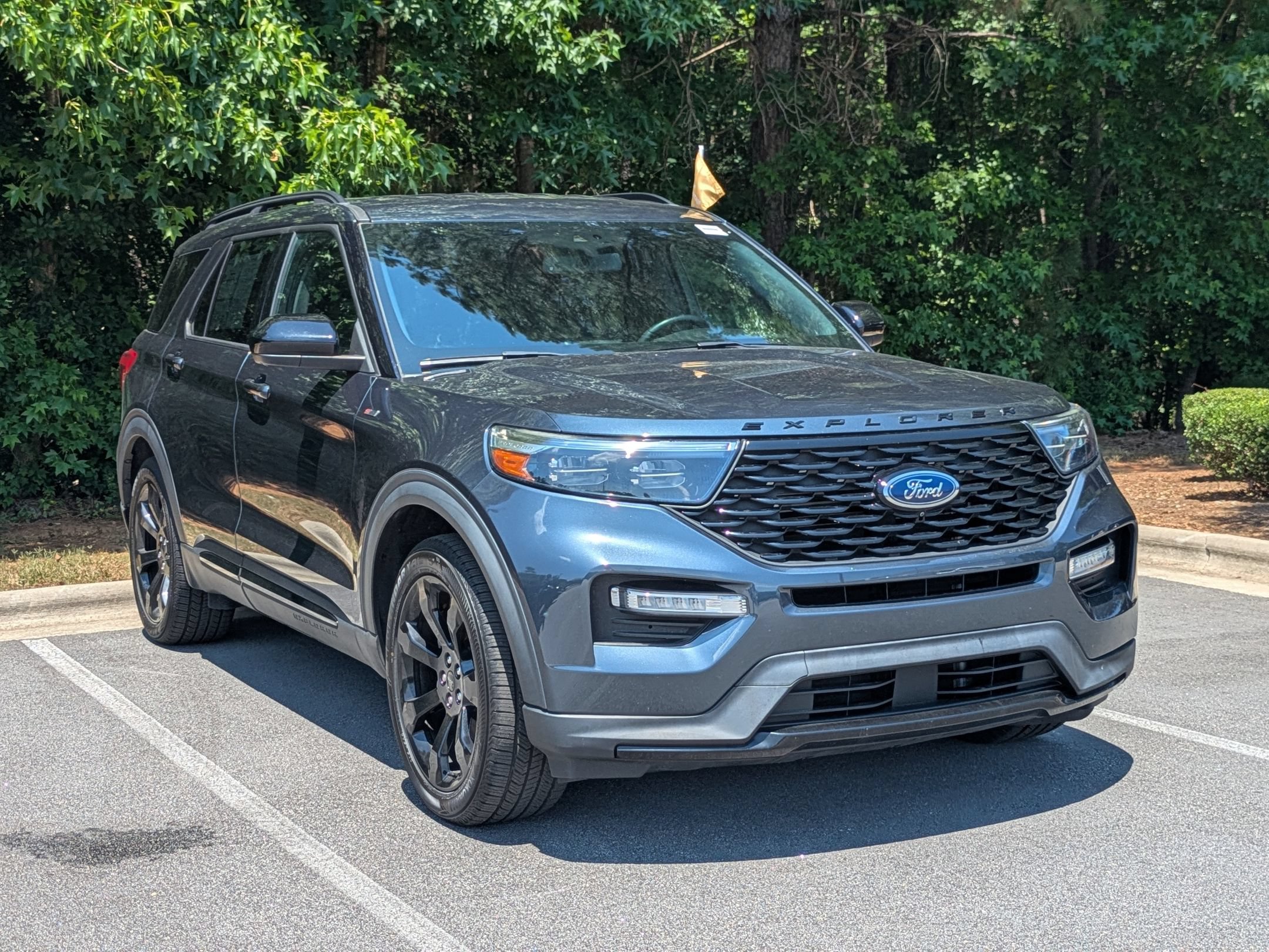 Certified 2022 Ford Explorer ST-Line w/ Class IV Trailer Tow Package RWD image 2