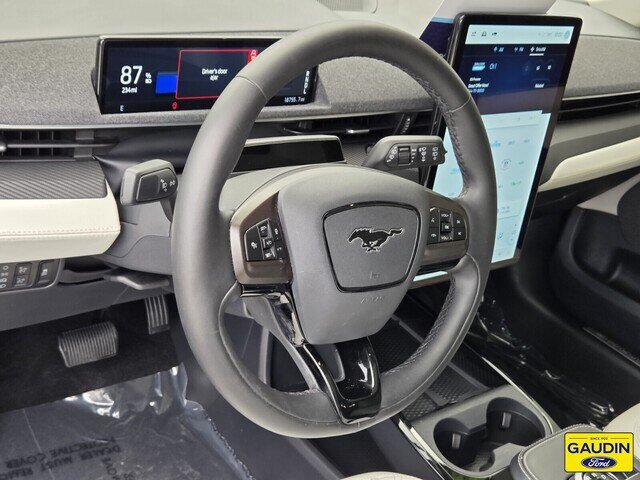 Certified 2023 Ford Mustang Mach-E Premium AWD/4WD image 18