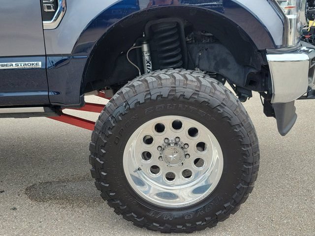 Certified 2022 Ford F350 Lariat w/ Lariat Ultimate Package AWD/4WD image 9