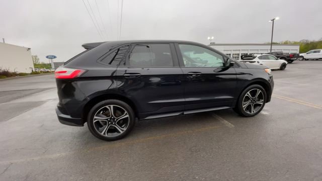 Certified 2020 Ford Edge ST w/ Cold Weather Package AWD/4WD image 10
