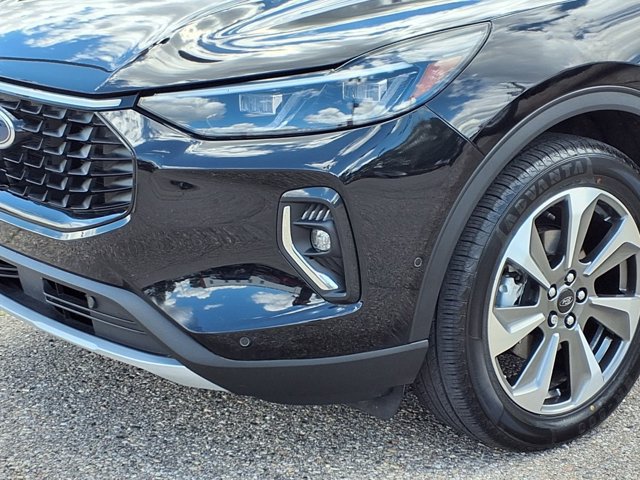 Certified 2023 Ford Escape Platinum w/ Premium Technology Package AWD/4WD image 27