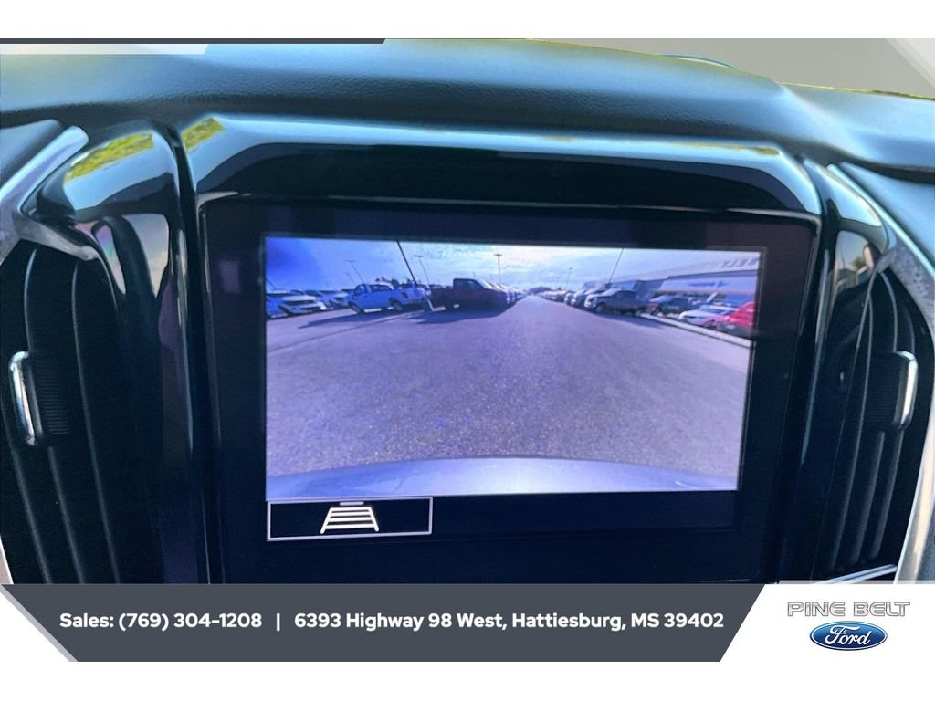 Used 2020 Chevrolet Traverse LT FWD image 15