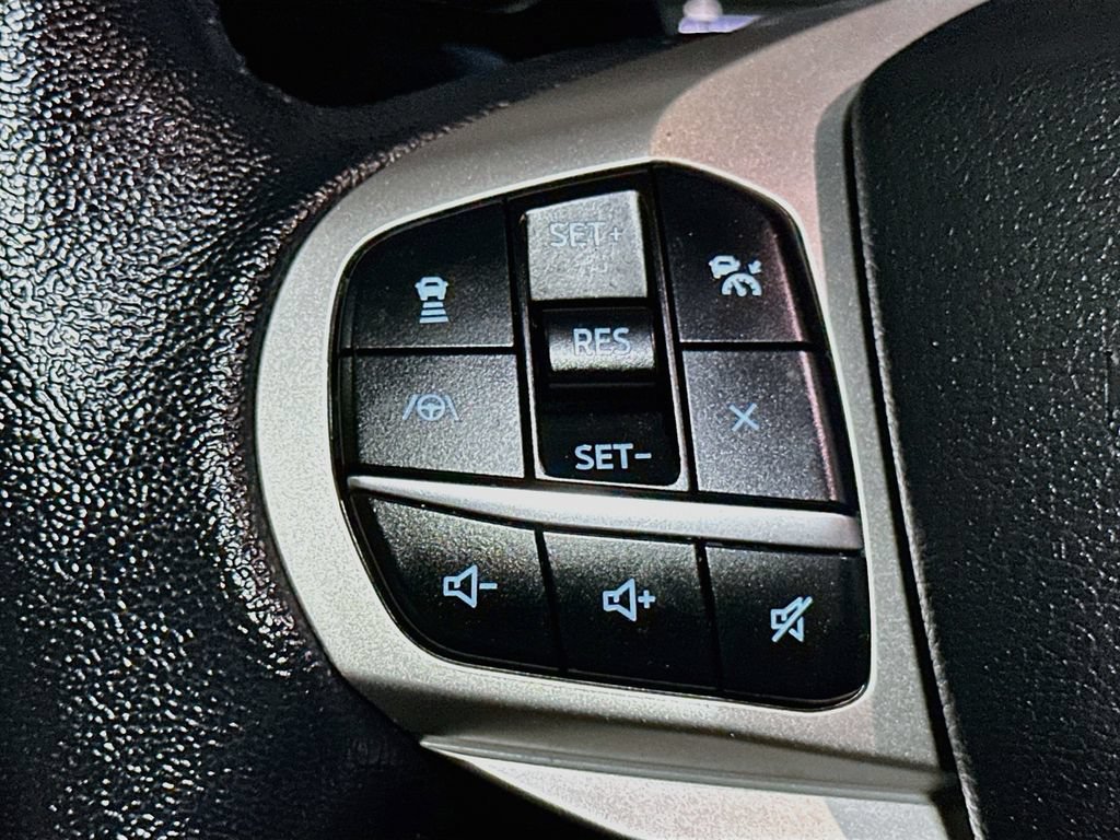Certified 2021 Ford Explorer Limited AWD/4WD image 34