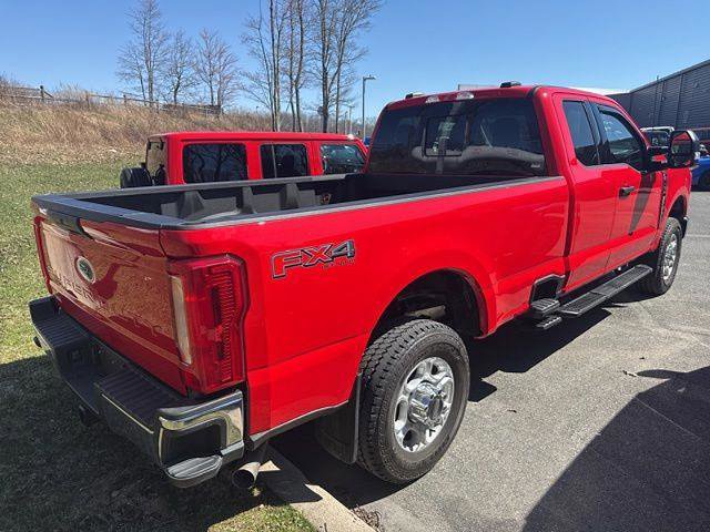 Certified 2025 Ford F350 XLT AWD/4WD image 10