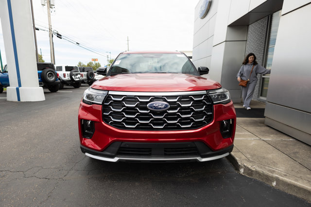 Certified 2025 Ford Explorer Platinum w/ Ultimate Package AWD/4WD image 7