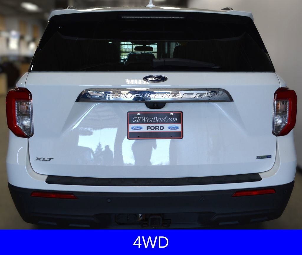 Certified 2020 Ford Explorer XLT w/ Comfort Package AWD/4WD image 5
