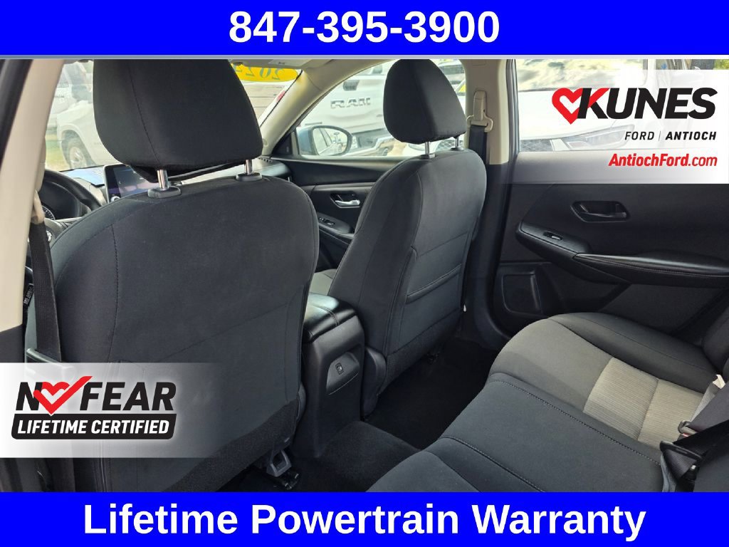 Used 2024 Nissan Sentra SV FWD image 25