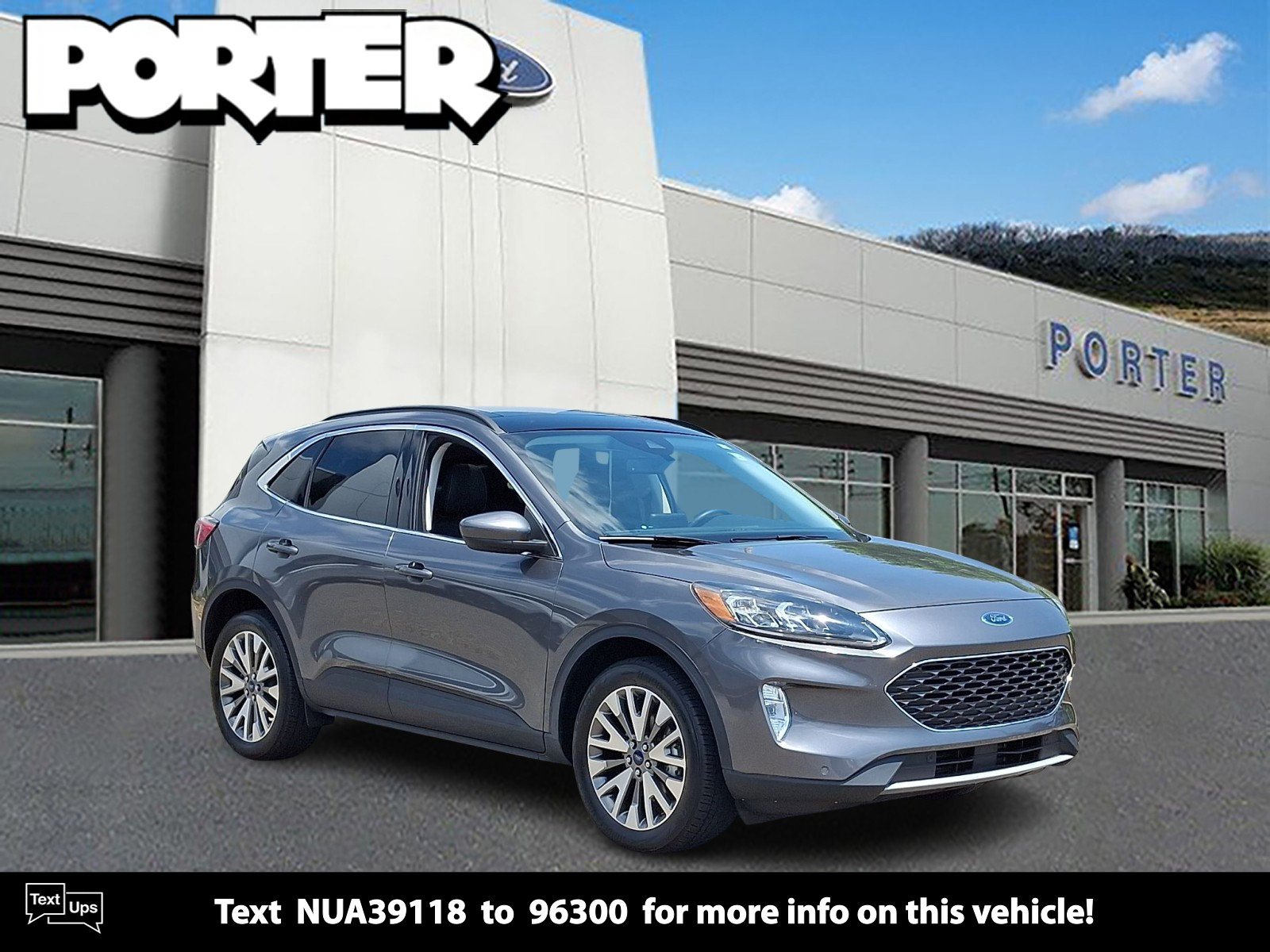 Certified 2022 Ford Escape Titanium AWD/4WD image 1