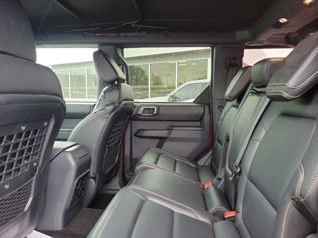 Certified 2025 Ford Bronco Badlands w/ Sasquatch Package AWD/4WD image 14