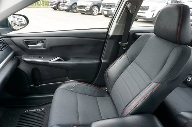 Used 2017 Toyota Camry SE FWD image 23