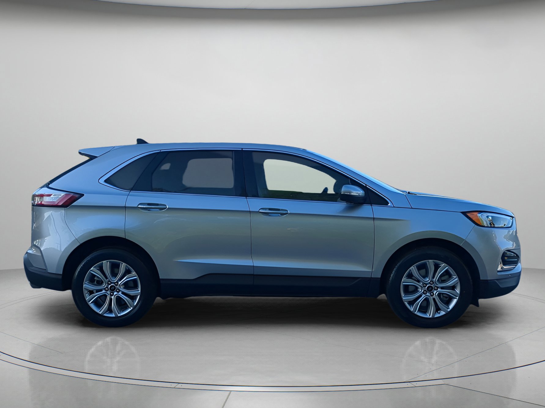 Certified 2023 Ford Edge Titanium image 31