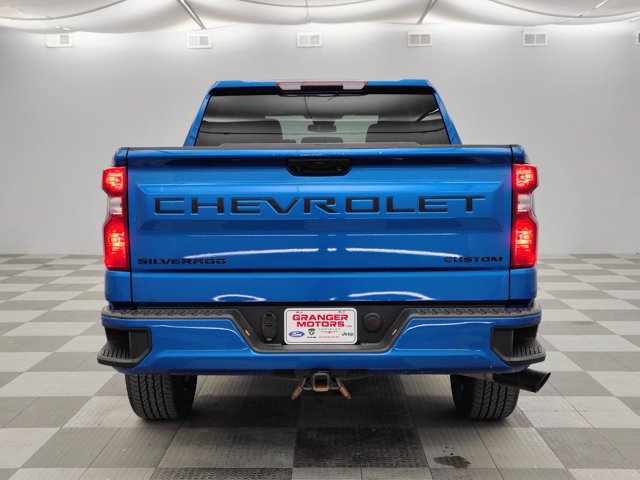 Used 2024 Chevrolet Silverado 1500 Custom w/ LPO, Dark Essentials Package AWD/4WD image 9