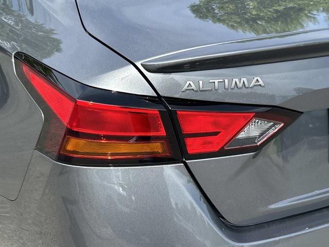 Used 2024 Nissan Altima 2.5 SR w/ SR Premium Package AWD/4WD image 10