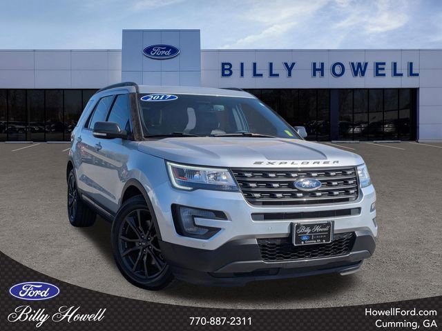 Certified 2017 Ford Explorer XLT w/ Equipment Group 202A image 7