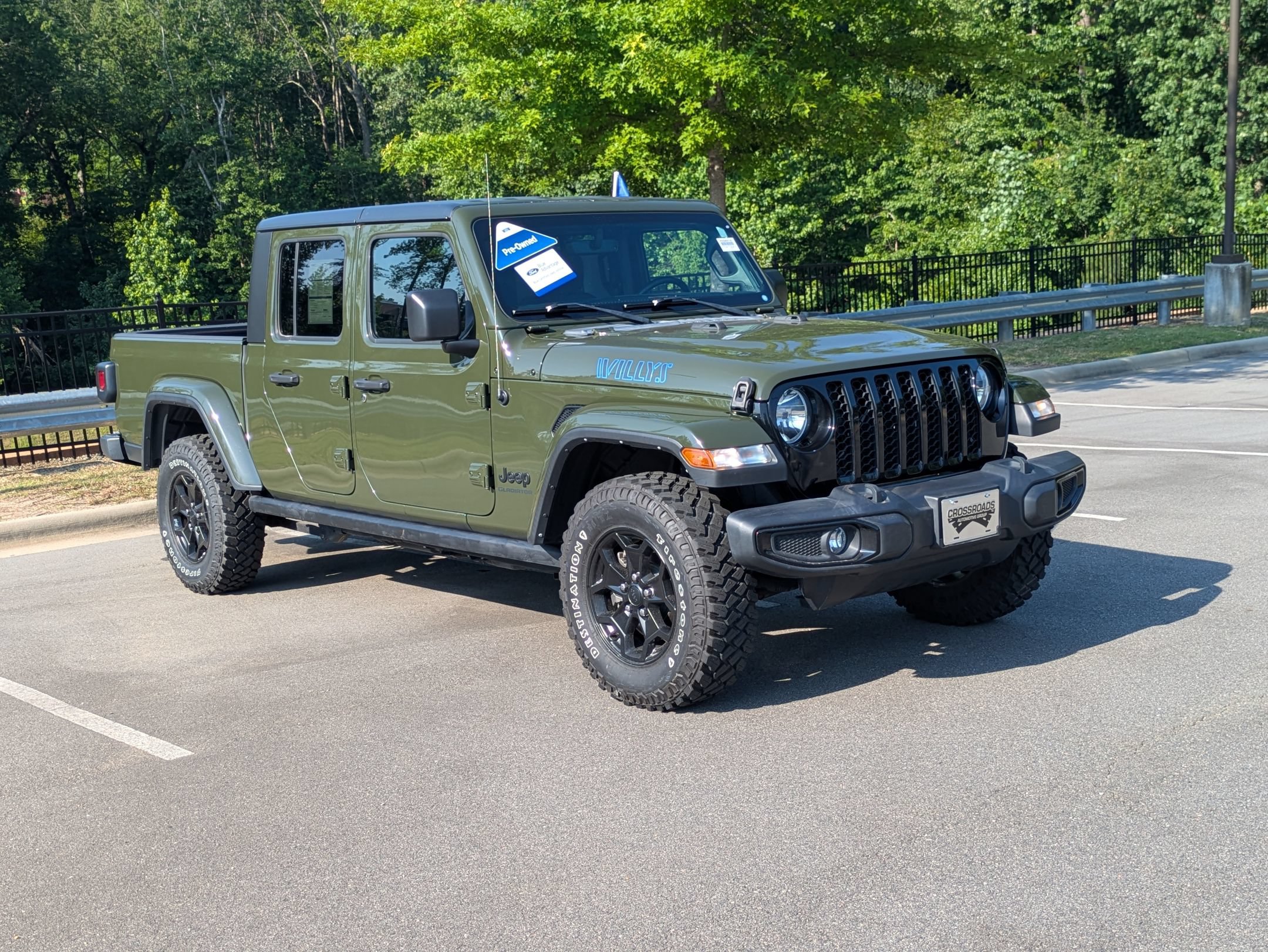 Used 2021 Jeep Gladiator Sport AWD/4WD image 2