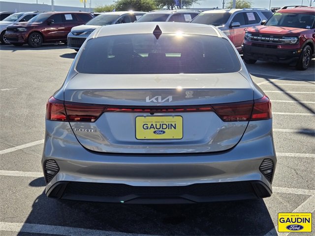 Used 2022 Kia Forte LXS image 4