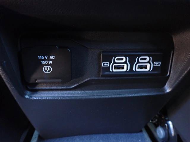 Used 2023 Jeep Grand Cherokee Altitude AWD/4WD image 11