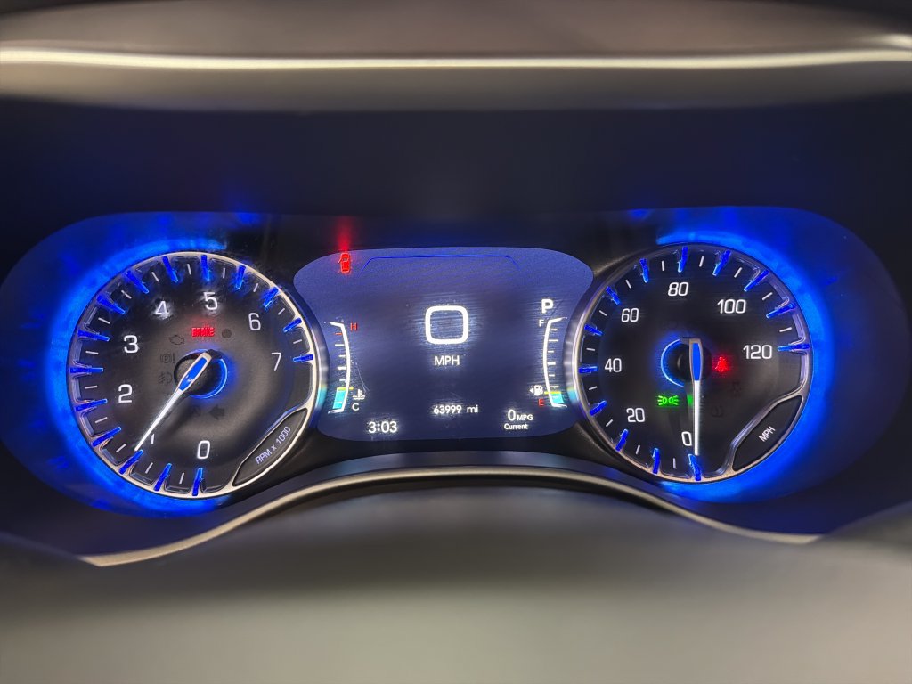 Used 2025 Chrysler Pacifica Select FWD image 23