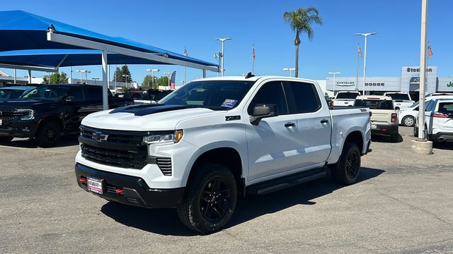 Used 2024 Chevrolet Silverado 1500 LT Trail Boss w/ Convenience Package II image 8