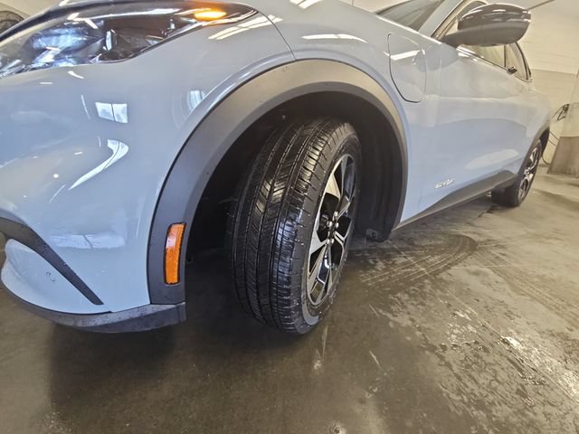 Certified 2025 Ford Mustang Mach-E Select RWD image 29