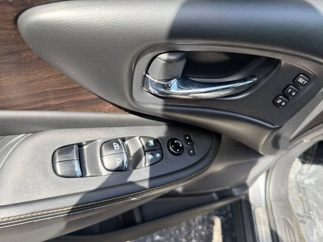 Used 2023 Nissan Murano Platinum w/ Cargo Package AWD/4WD image 13