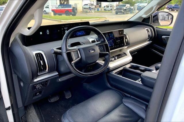 Certified 2025 Ford Expedition Platinum AWD/4WD image 18