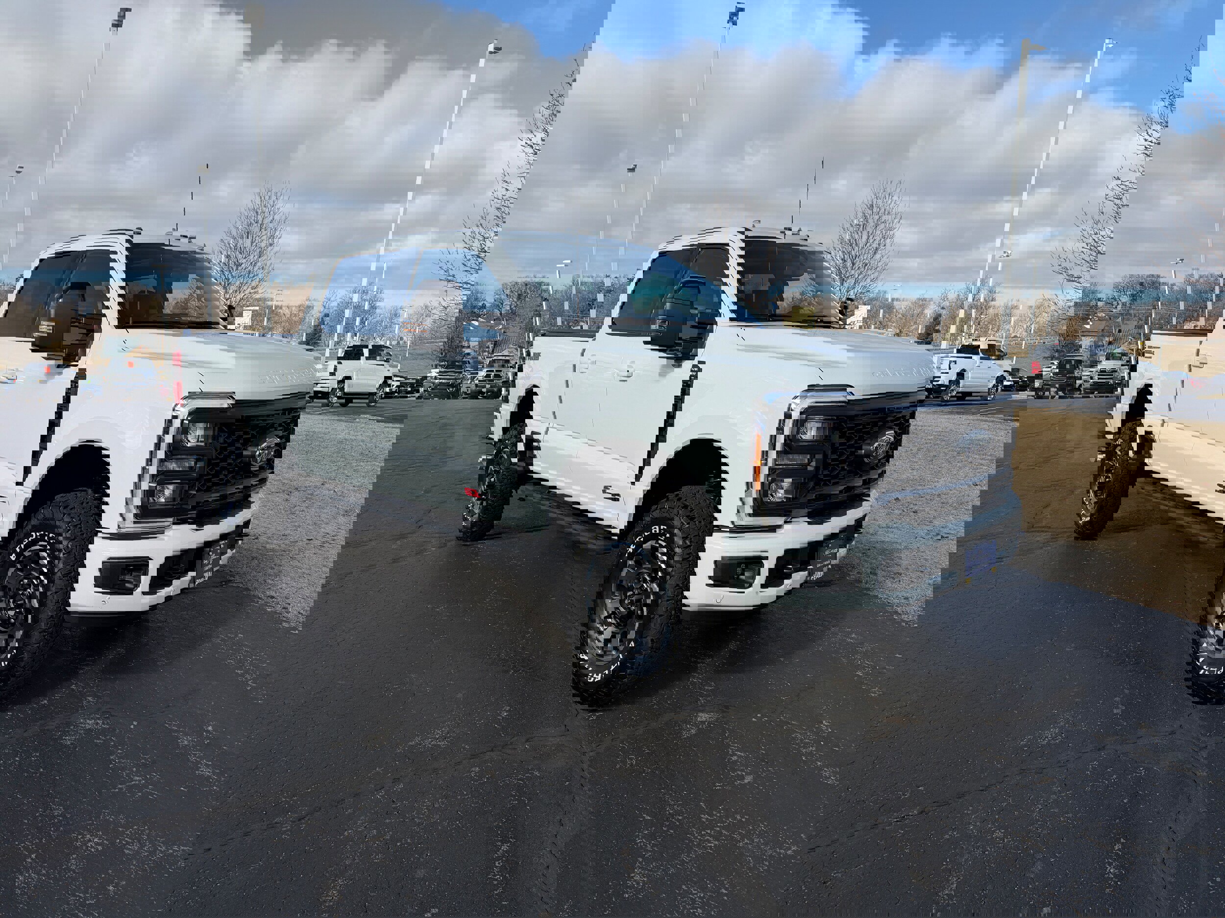 Certified 2024 Ford F350 Lariat w/ Lariat Ultimate Package image 4