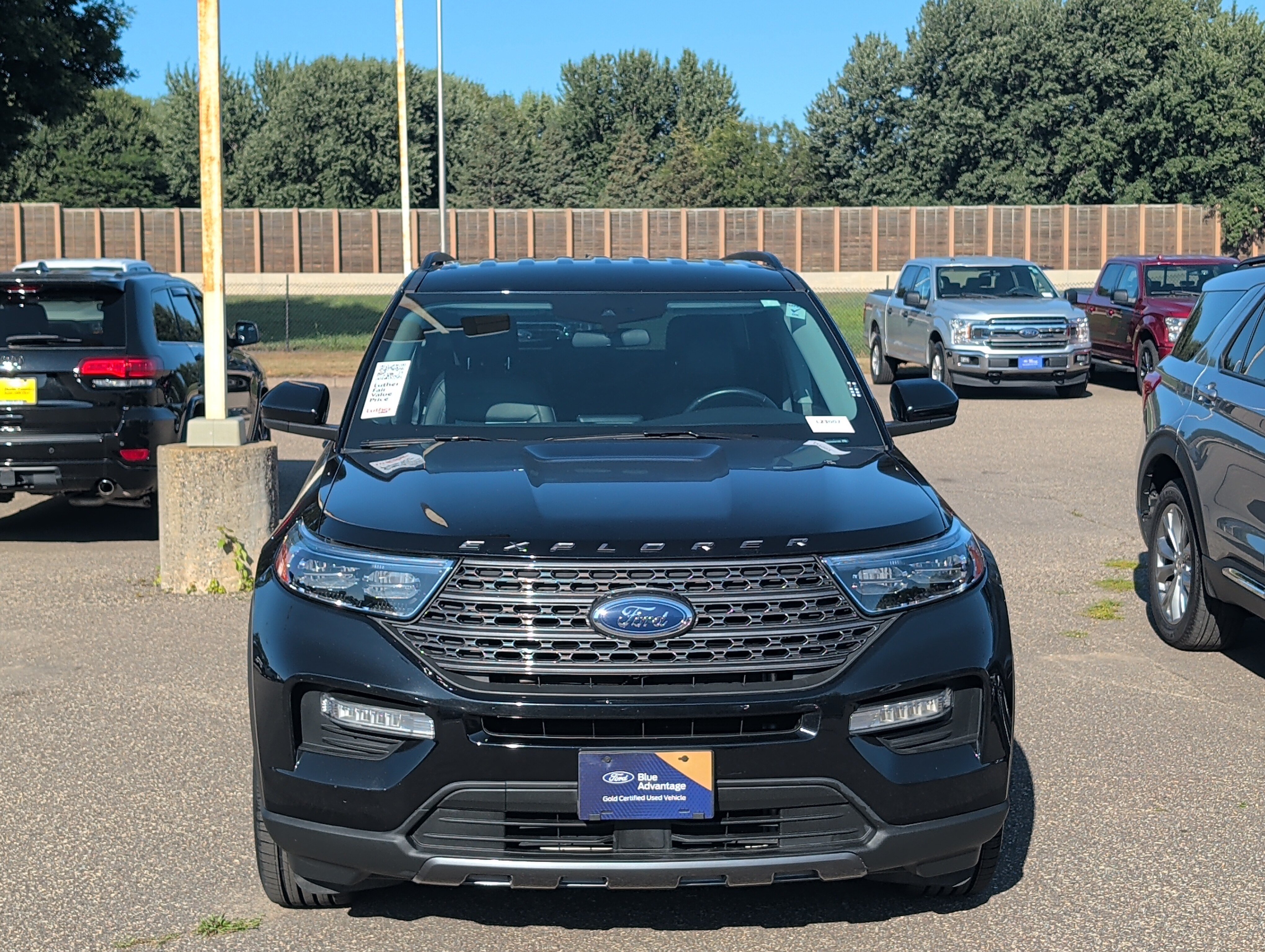 Certified 2024 Ford Explorer XLT w/ Equipment Group 202A AWD/4WD image 2
