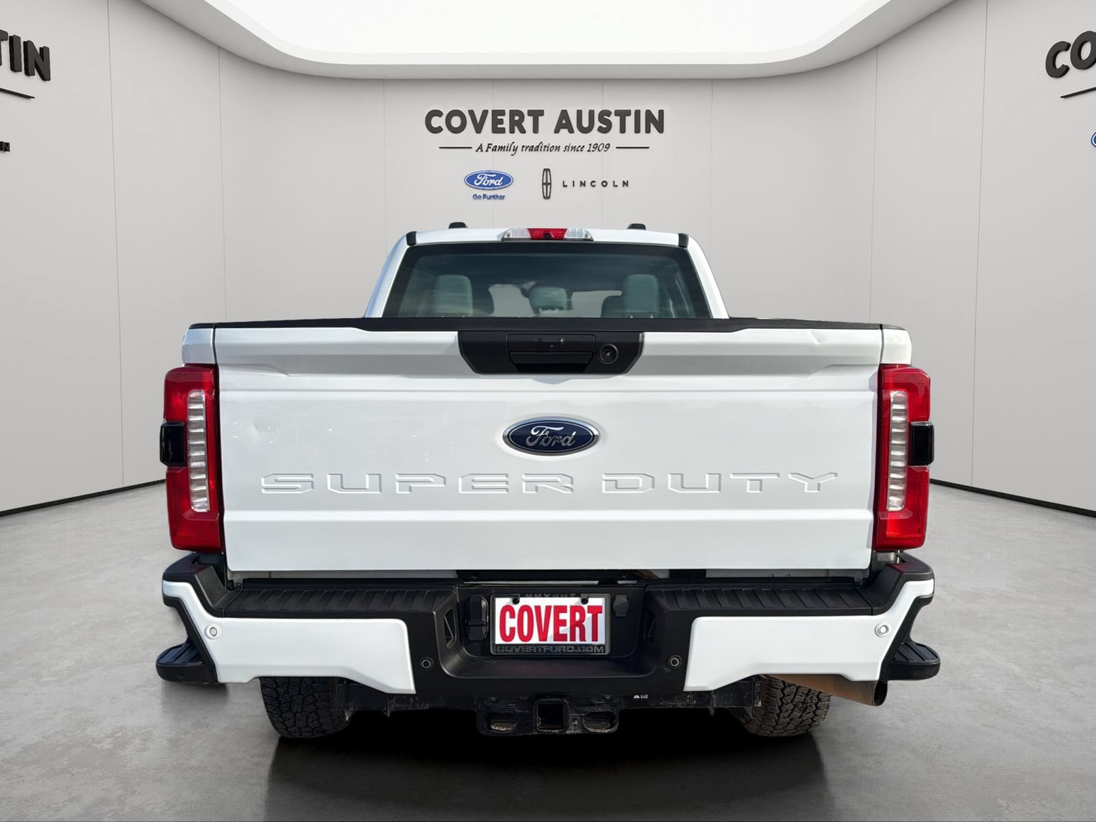Certified 2024 Ford F250 XL w/ STX Appearance Package AWD/4WD image 3