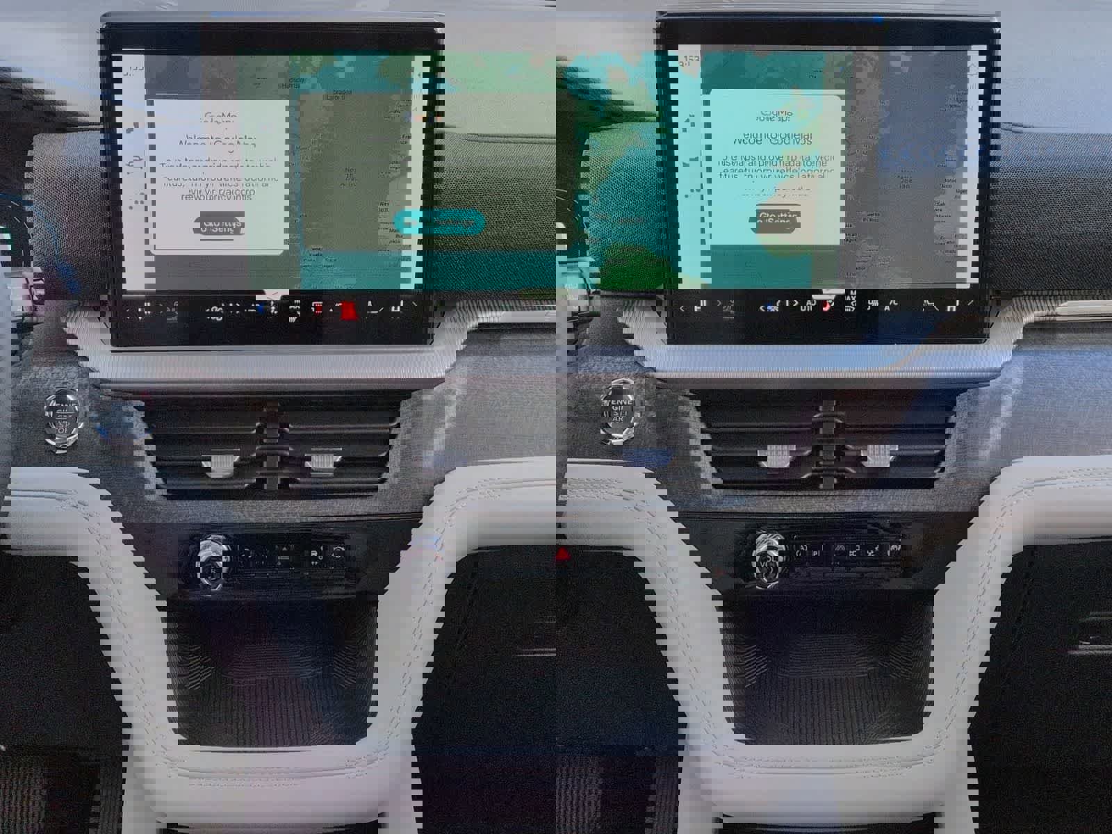 Certified 2026 Ford Explorer Platinum w/ LUX Leather Package image 29