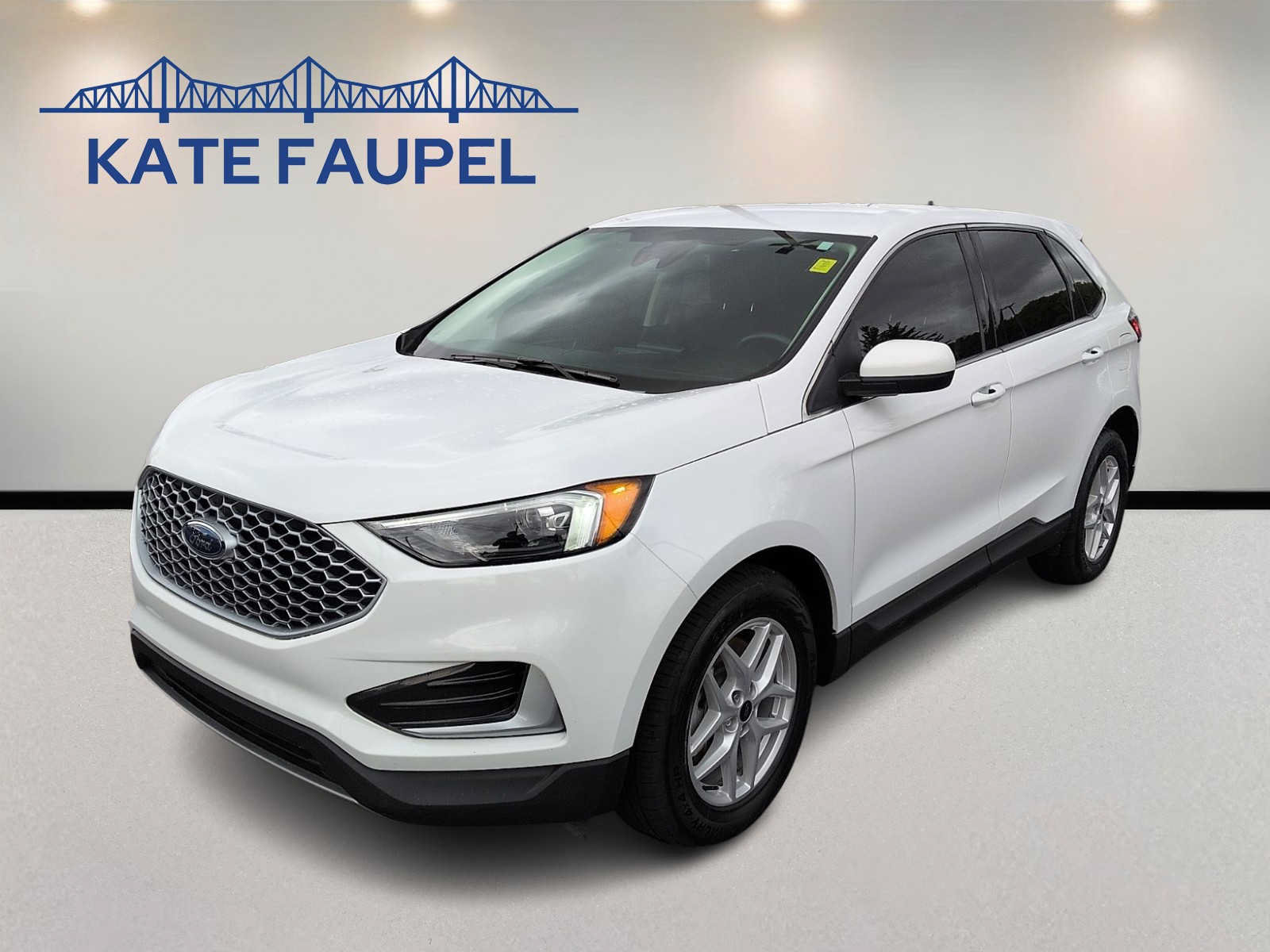 Certified 2024 Ford Edge SEL AWD/4WD image 3