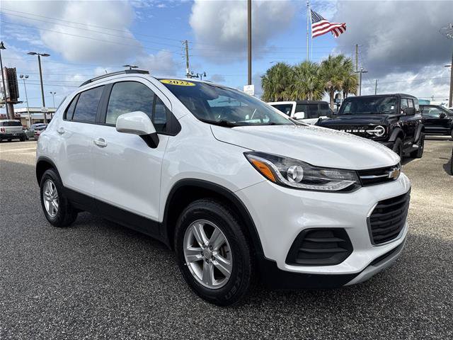 Used 2022 Chevrolet Trax LT w/ LT Convenience Package AWD/4WD image 15