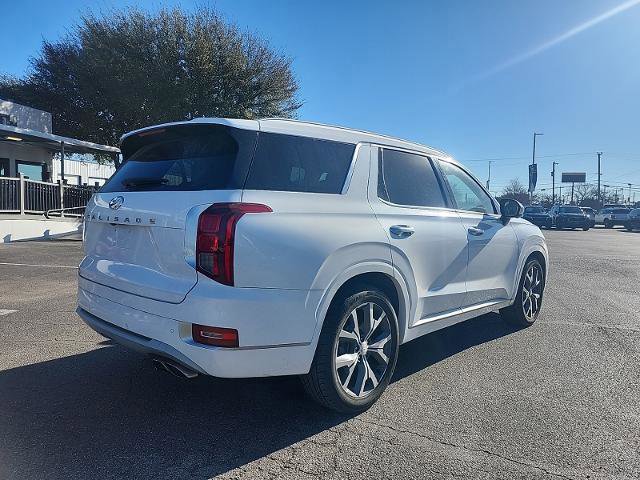 Used 2021 Hyundai Palisade Limited image 3