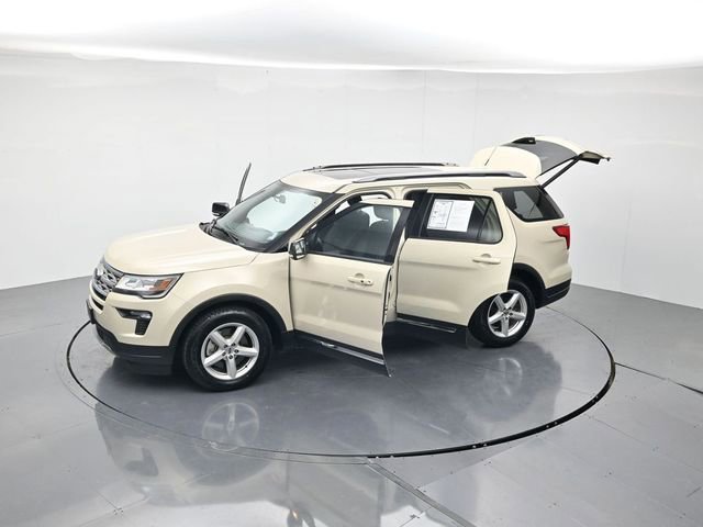 Certified 2018 Ford Explorer XLT w/ Equipment Group 202A FWD image 48