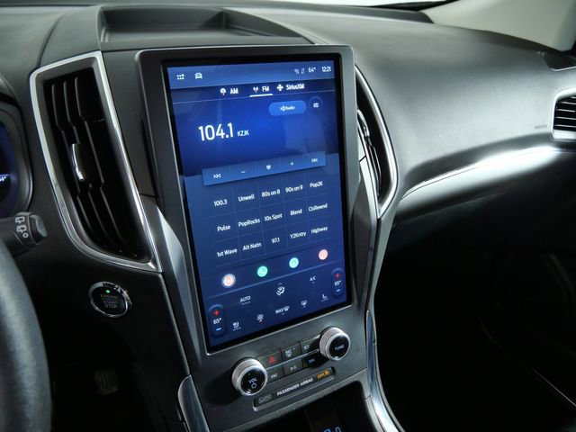 Certified 2023 Ford Edge Titanium w/ Class II Trailer Tow Package image 18