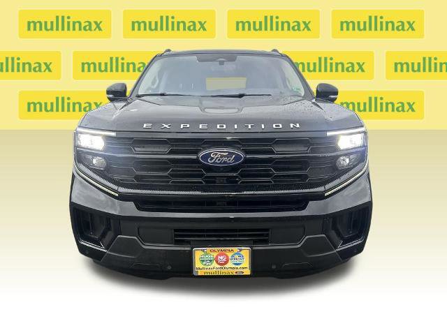 Certified 2025 Ford Expedition Active image 16