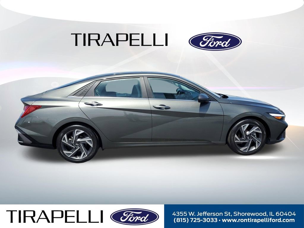 Used 2024 Hyundai Elantra Limited FWD image 7