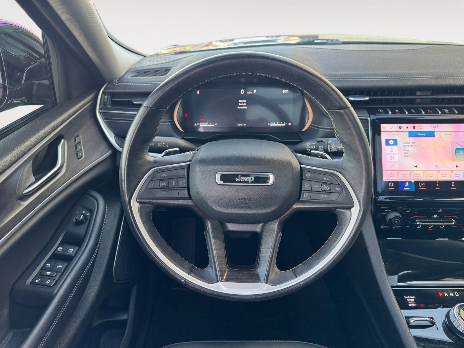 Used 2022 Jeep Grand Cherokee L Limited w/ Black Appearance Package image 12